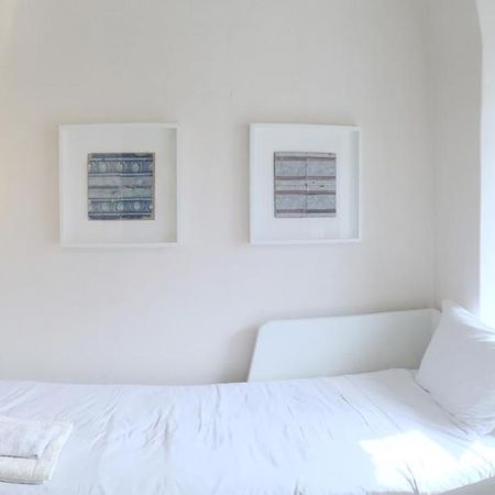 Room Atalaia- Ideal For Single ลิสบอน ภายนอก รูปภาพ