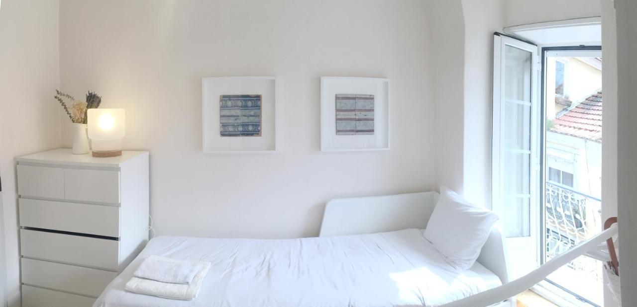 Room Atalaia- Ideal For Single ลิสบอน ภายนอก รูปภาพ
